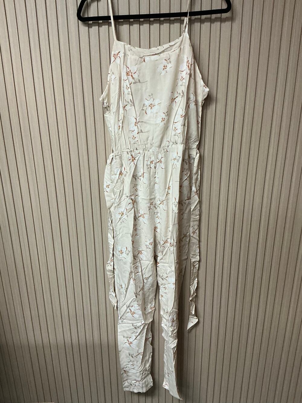 NA-KD Floral Print Strap Jumpsuit in Blush Pink Size EU 38 US 8
